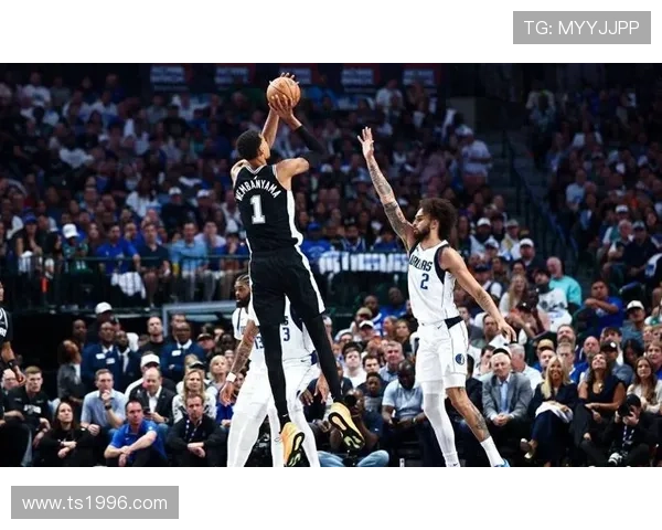 文班29加11马刺胜独行侠