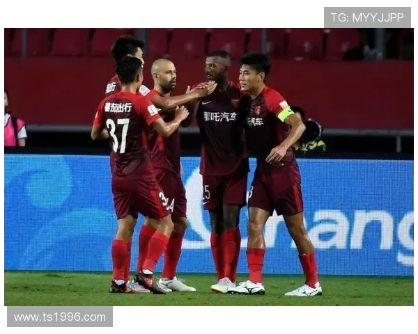 半场僵局卡埃比被吹波库失良机