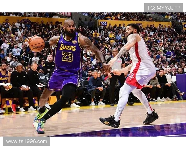 湖人胜火箭老詹41岁狂助攻